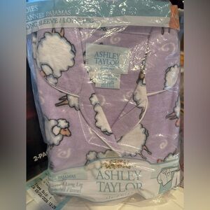 NWT - Ashley Taylor Lavender Sheep Pajama Set | XS